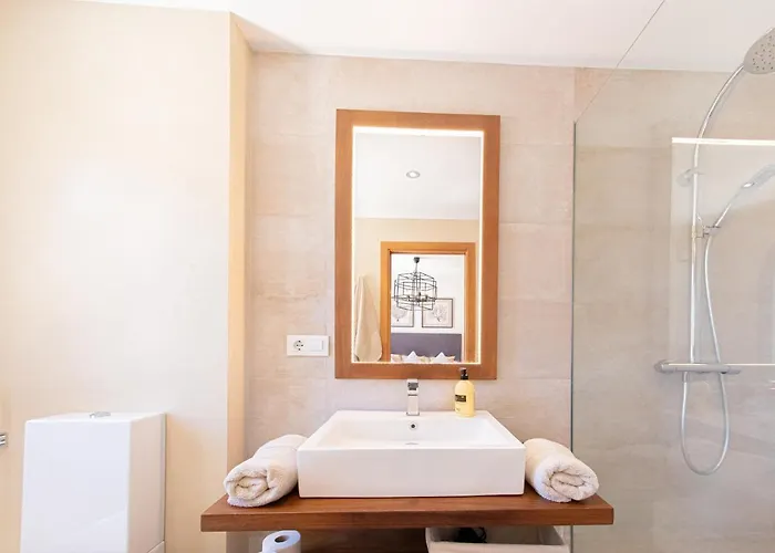 Charming Townhouse/5bedrs/front Beach/private Pool Марбелья