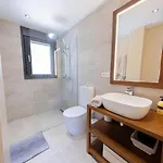 Charming Townhouse/5bedrs/front Beach/private Pool Марбелья
