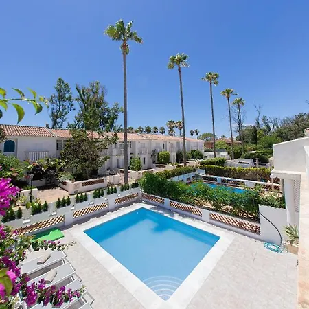 Nyaraló Charming Townhouse/5bedrs/front Beach/private Pool