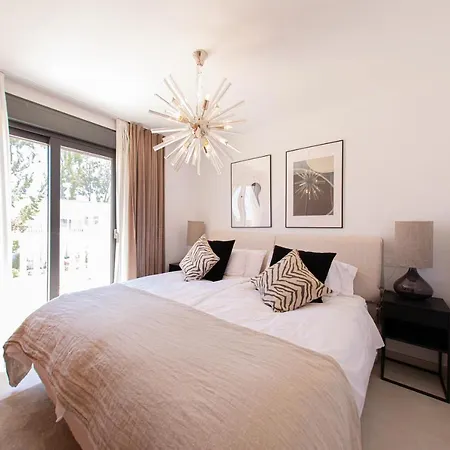 Charming Townhouse/5bedrs/front Beach/private Pool *