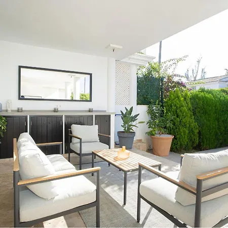 Charming Townhouse/5bedrs/front Beach/private Pool Marbella