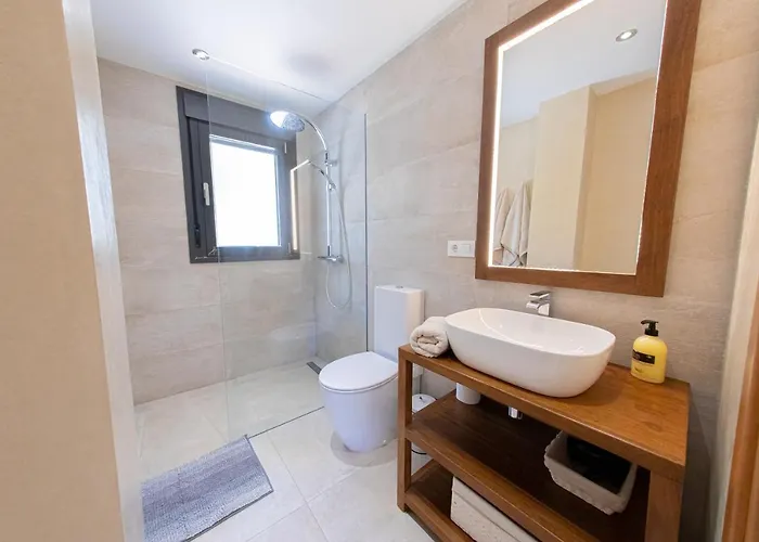 Charming Townhouse/5bedrs/front Beach/private Pool マルベーリャ