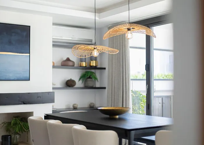 Charming Townhouse/5bedrs/front Beach/private Pool 別荘 マルベーリャ