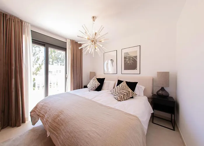 Charming Townhouse/5bedrs/front Beach/private Pool *